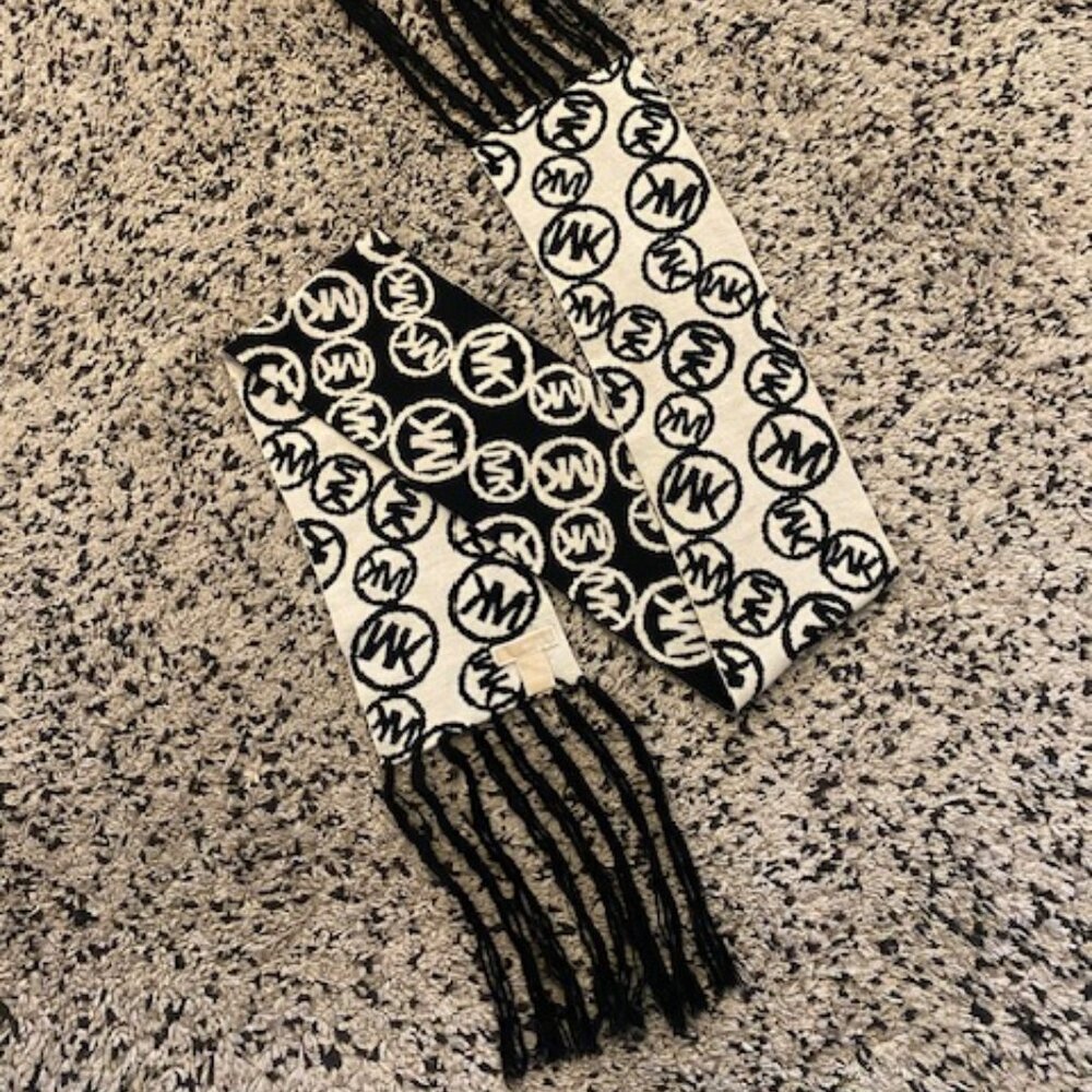 Michael Kors Branded Wool mix scarf. Long tassels